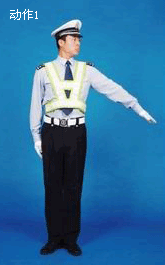 ׼������ת��ĳ�������·�ڣ�����ת����ʻ���򿿽�·�����ģ��Ⱥ���ת