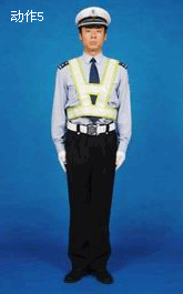 ׼������ת��ĳ�������·�ڣ�����ת����ʻ���򿿽�·�����ģ��Ⱥ���ת