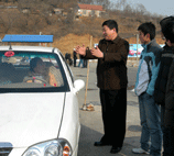 �����������ɹ�׮